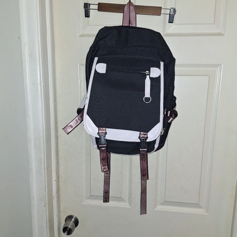 No brand back pack many pockets